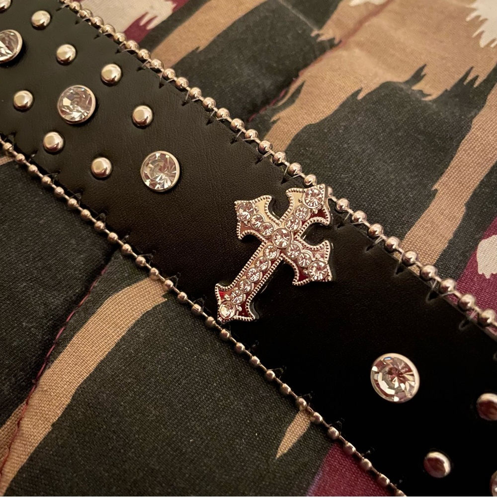 Black Cross Rhinestone Belt - Picture 8 of 10